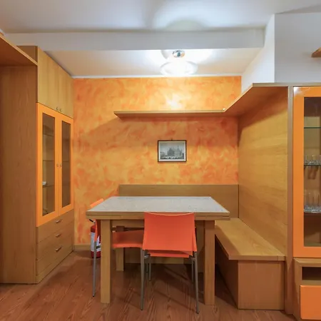 I-host Porta Romana - Sabotino Apartment